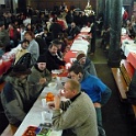 P1000327-24dez2008-koeln  alter wartesaal köln hbf. 24.12.2008 - jährliches weihnachtsessen für arme und einsame menschen